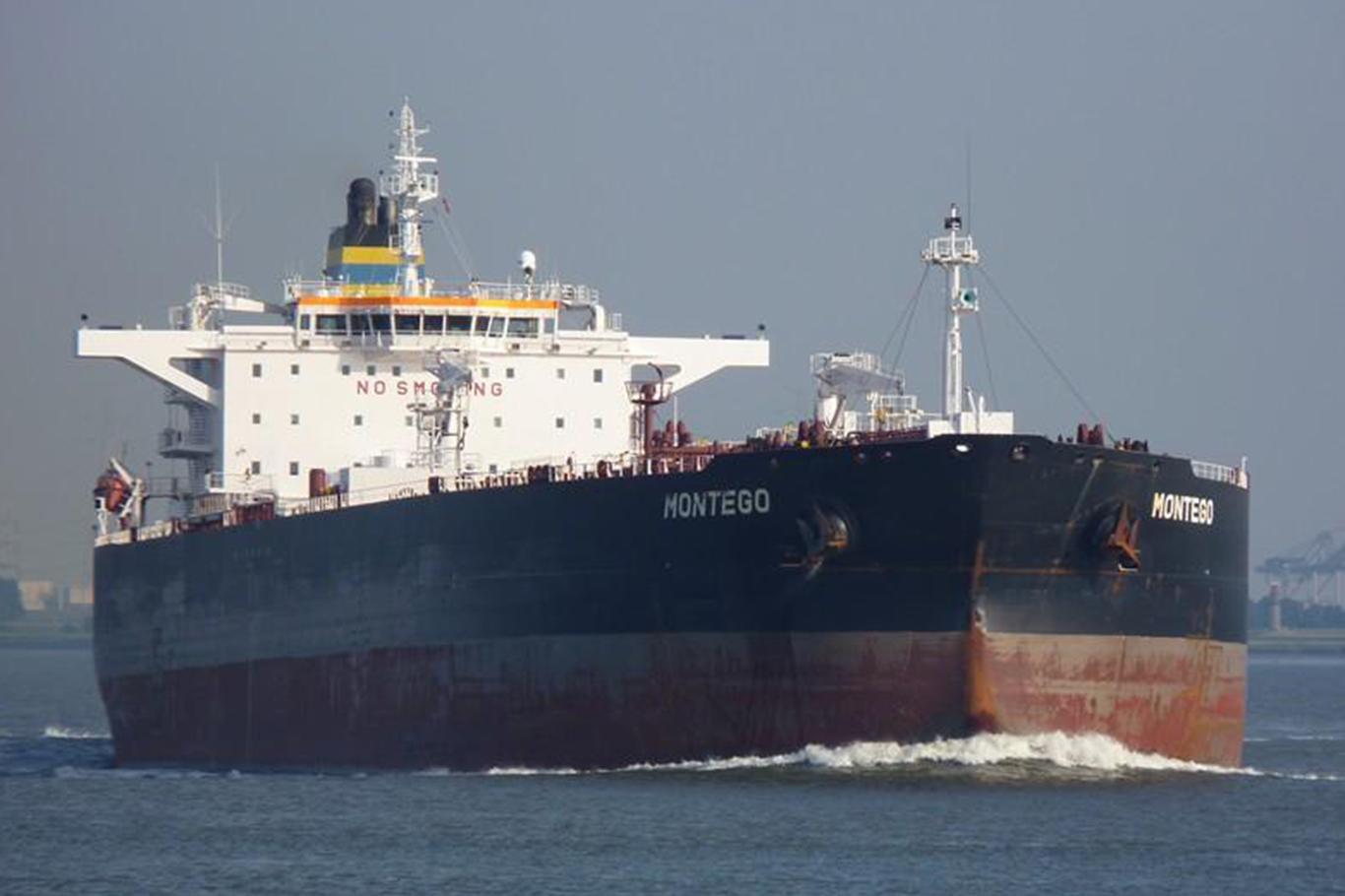Suudi'den "2 petrol tankerimiz vuruldu" açıklaması